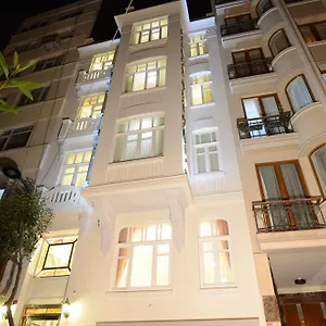 Otel Ataker